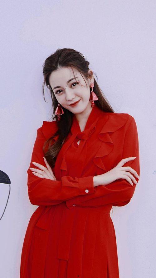 娱乐圈吃瓜爆料迪丽热巴,娱乐圈风云中的璀璨明星